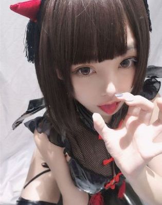 日韩AV电影百度云盘资源共享_十万网红美女美酱