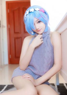 中国厕所美女撒尿bbb_超清日本电影免费